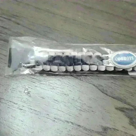 COWBOYS Paracord Bracelet - Picture 2 of 3